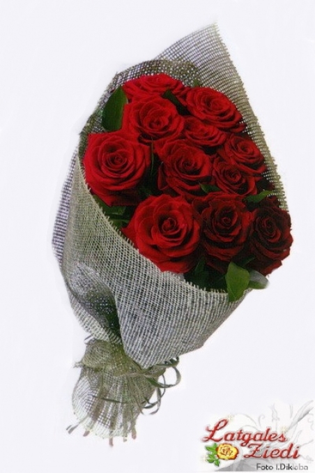 Romantiskais pušķis 010