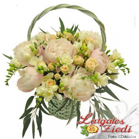 Ziedu grozs 035