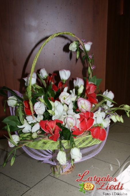 Ziedu grozs 008